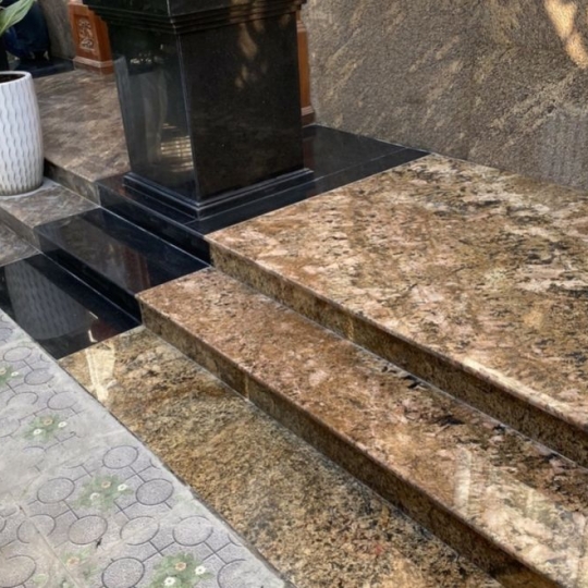 TAM CẤP ĐÁ VÀNG MAGNUM